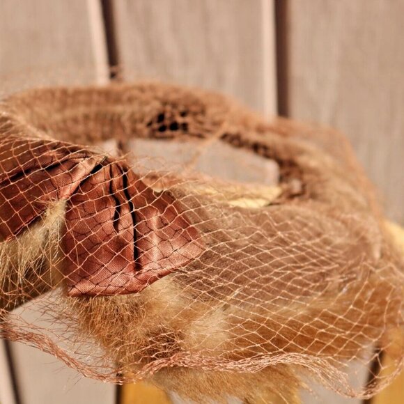Vintage Mink Fur Pillbox Hat Bow Mesh Net Veiling Party Antique Boxed - Picture 6 of 12